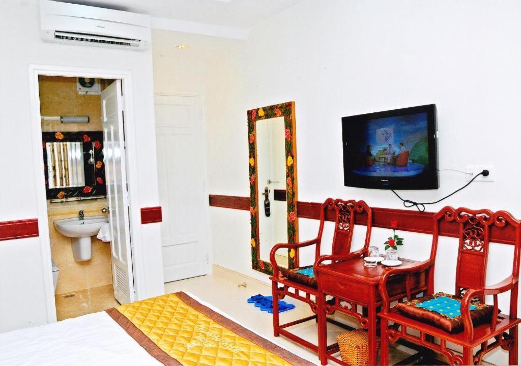 Hoang Thanh Thuy Airport Hotel 1 - Gan Am Thuc Dem Cho Hoang Hoa Tham Ho Chi Minh City Exterior photo