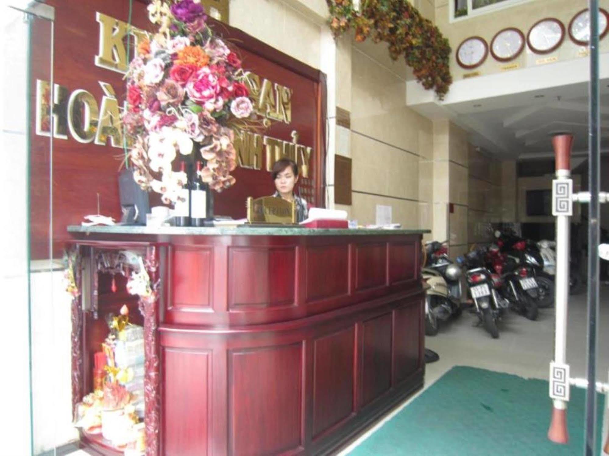Hoang Thanh Thuy Airport Hotel 1 - Gan Am Thuc Dem Cho Hoang Hoa Tham Ho Chi Minh City Exterior photo